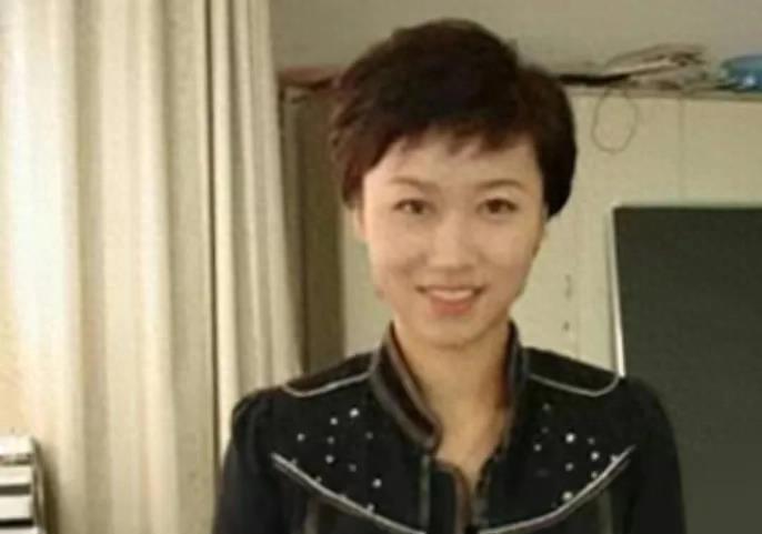 又一主持人去世,年仅25岁,刚领结婚证,婚礼变成了葬礼