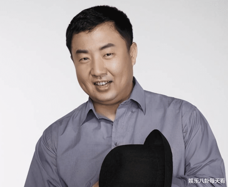 表面是演员,实际是“国际反恐专家”!这位著名老戏骨,隐藏得好深