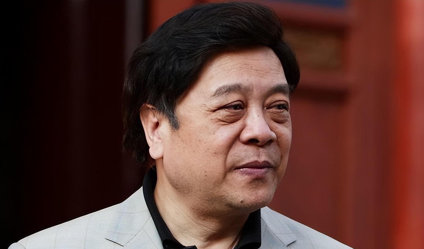 以为他们退休享福，却早已悄然的离逝！央视这3位名嘴再也见不到了