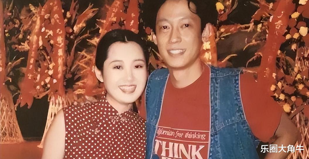 离婚已有34年，如今59岁的他膝下无子，前妻嫁给郭凯敏苦尽甘来？