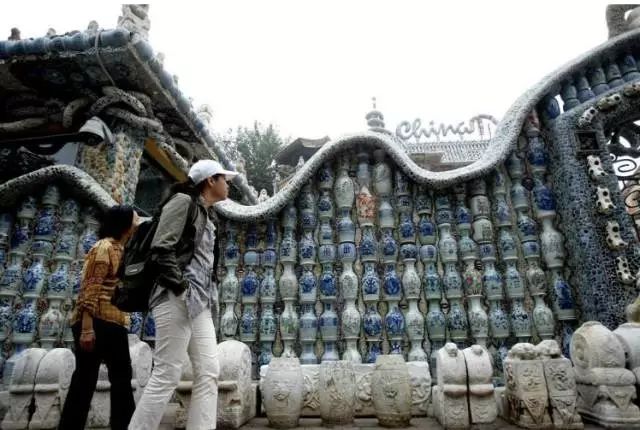 用玉石翡翠砌墙，价值不可估量啊！