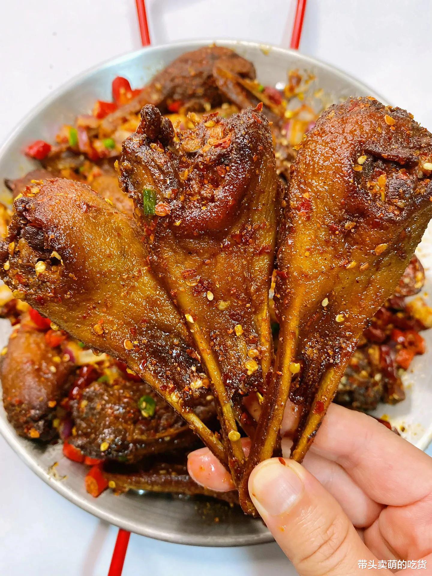 美食教程|吃宵夜没有这3道硬菜别叫我！麻辣鲜甜有嚼头，吃完嗦手指太香了