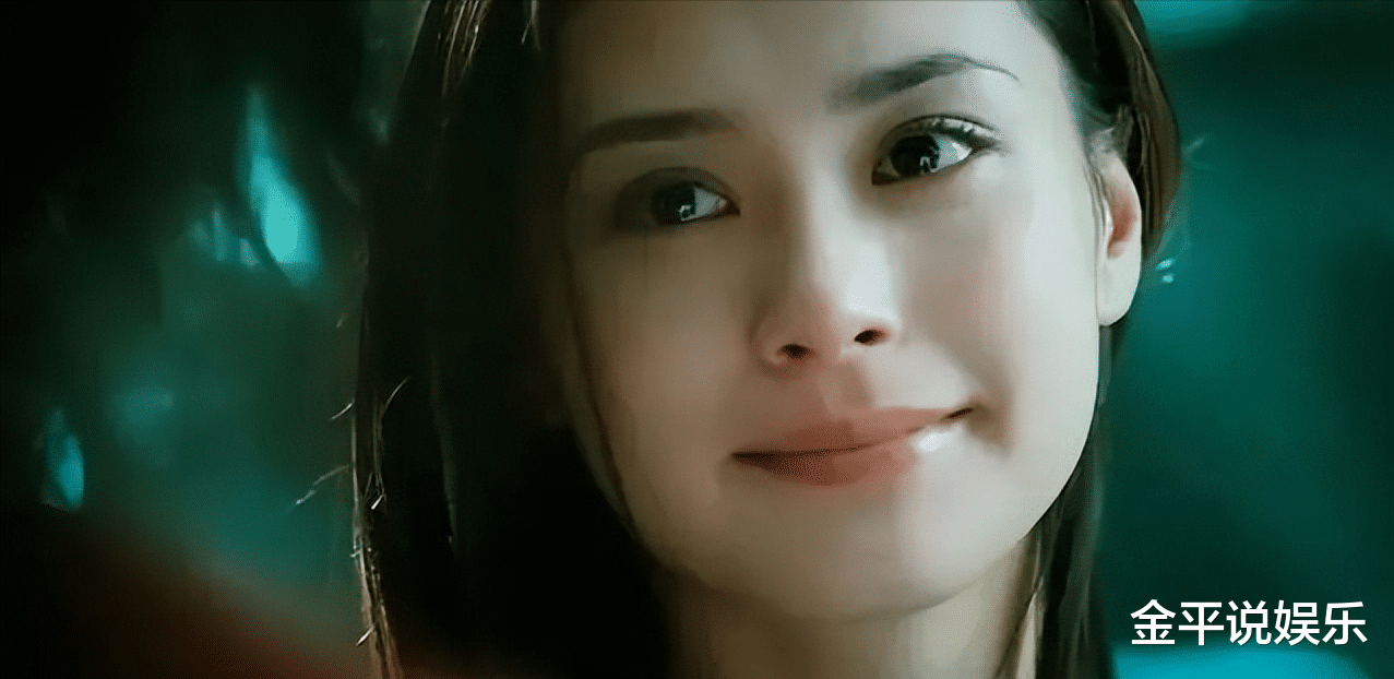 杨紫|当30岁杨紫和35岁赵丽颖站在一起,我才彻底明白,什么叫顶级骨相