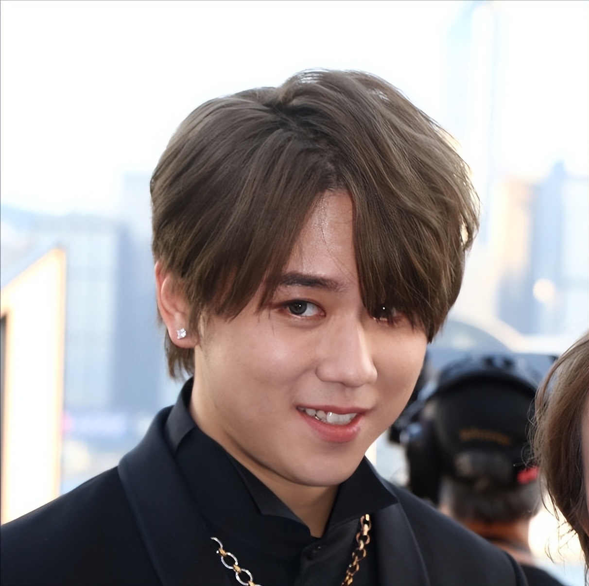 mirror在香港金像奖合影刘德华粉丝炫耀完胜网友:洗剪吹天团?