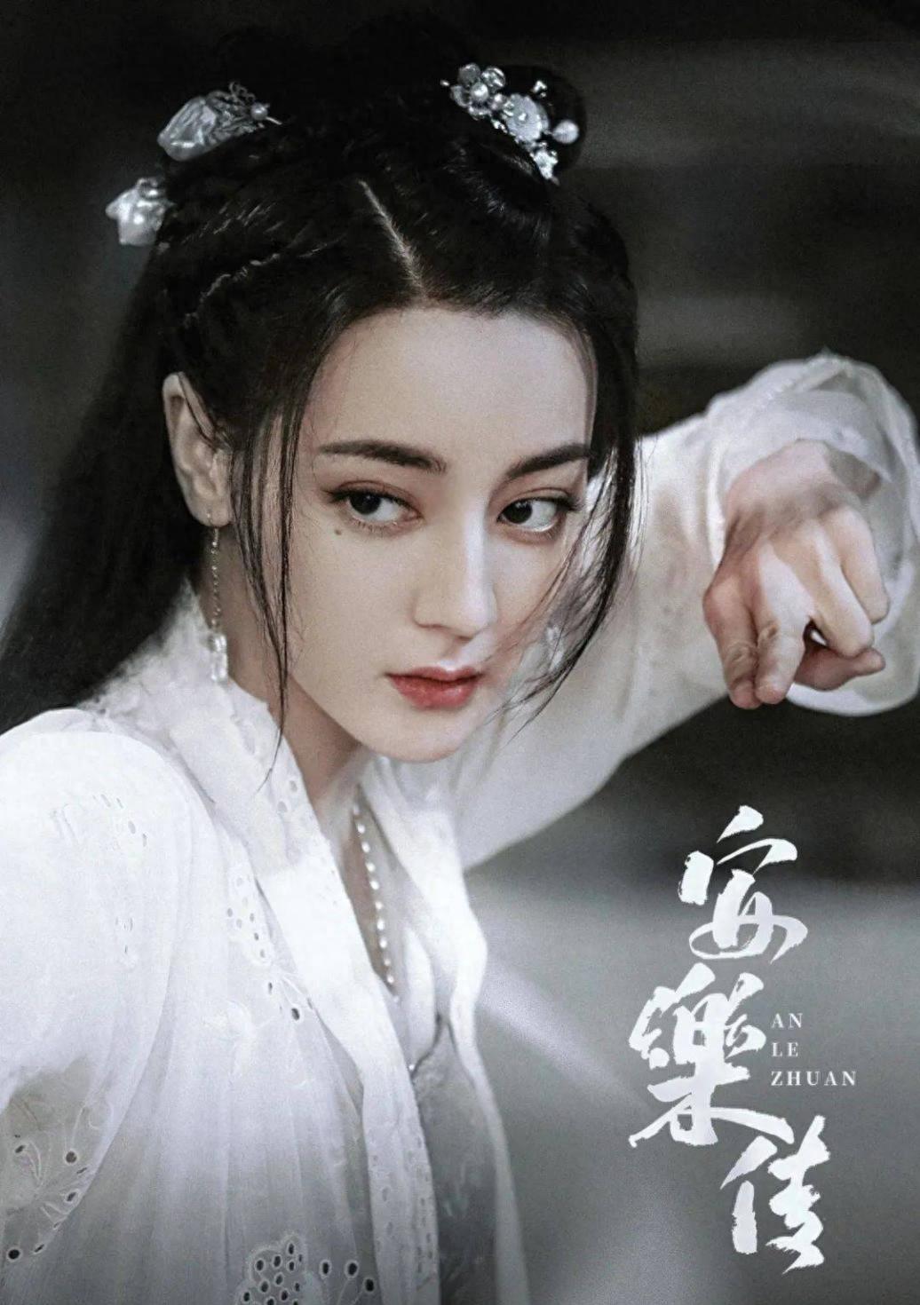 高调接手辱华品牌,坚持代言日本品牌,迪丽热巴真是“自毁前程”