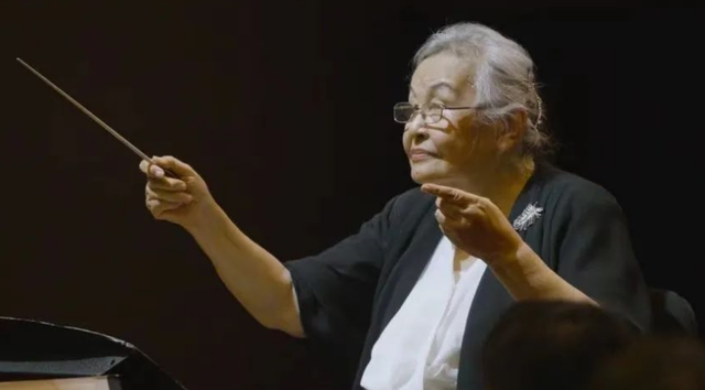 袁泉|击穿社畜的王炸神作纪录片，凭什么？