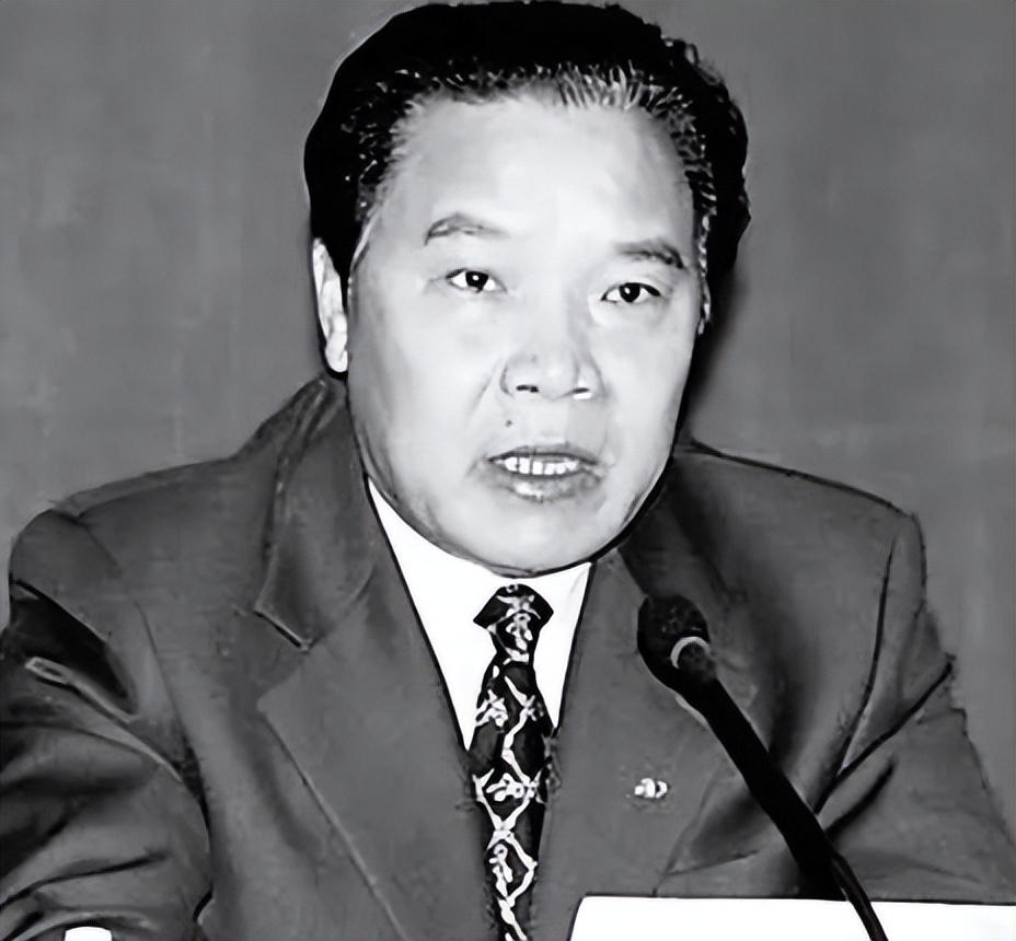 邓紫棋|又一“女老虎”落马!专挑小鲜肉陪过夜,女副市长吴丽华被查