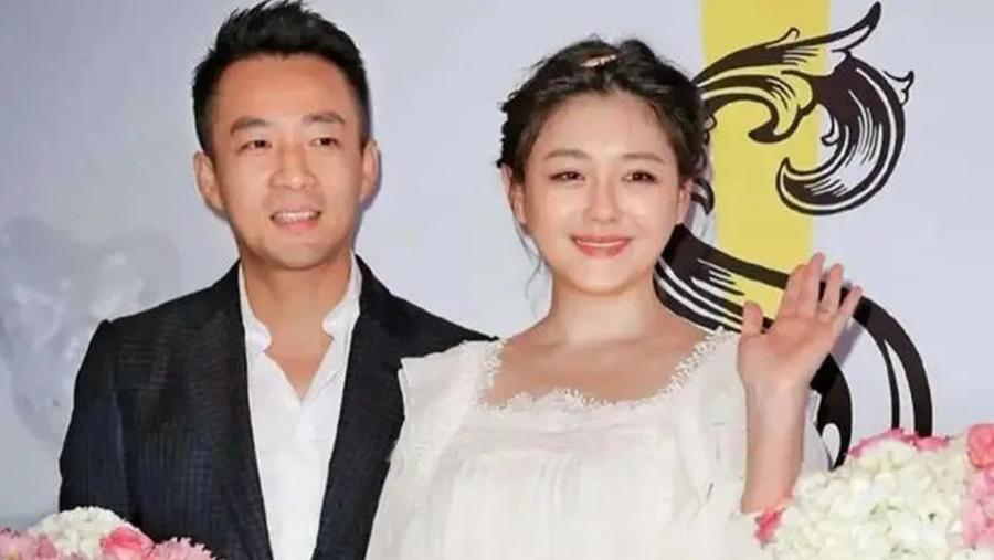 还得是汪小菲，新恋情一曝光，热度又上来了，旧欢旧爱真热闹