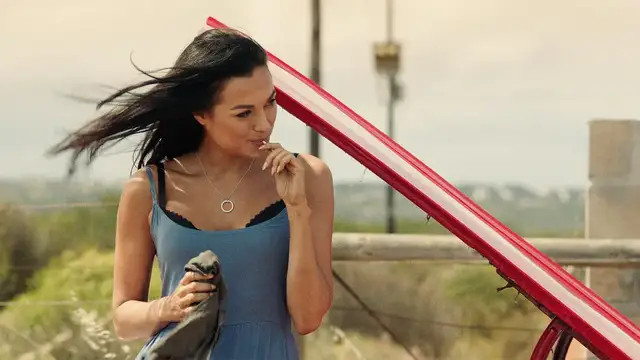 血腥、癫狂、尺度，这部号称公路版《斯巴达克斯》的美剧太暴力