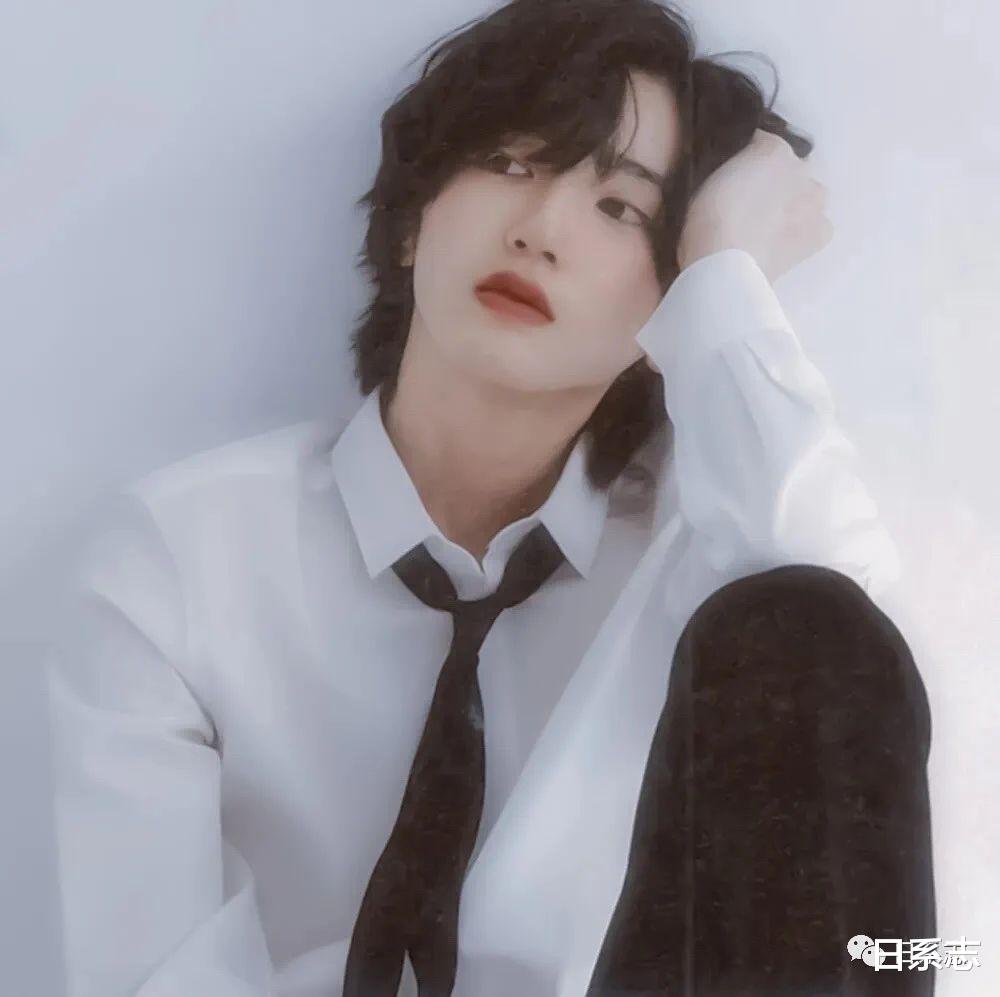 穿衣搭配 原来,用衣服撑起的时尚感,在随意的氛围感面前也会黯然失色啊!