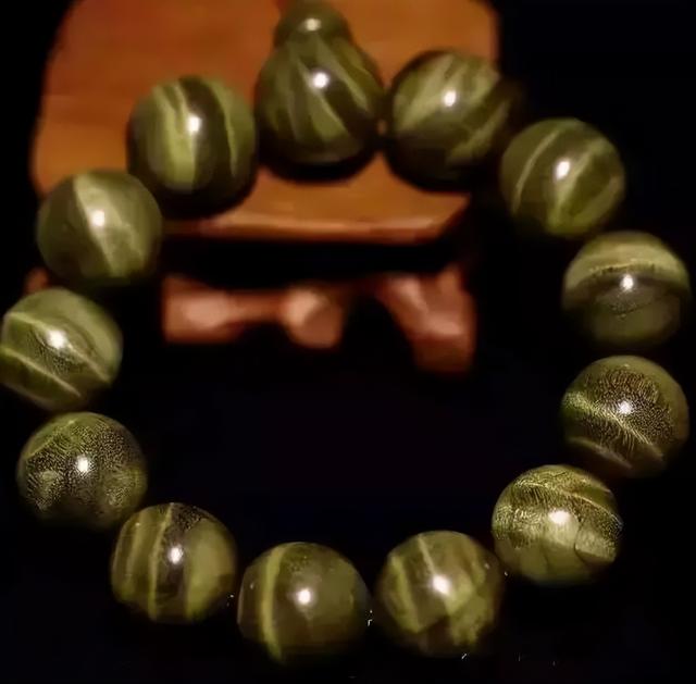 杨子|手里有这10种手串的都拿出来,咱来聊聊如何给它们打基础!