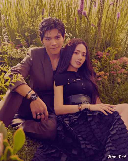 演唱会|向太晒周岁长孙正脸！向佐邋遢似保姆，紧拥郭碧婷遮小腹疑怀三胎