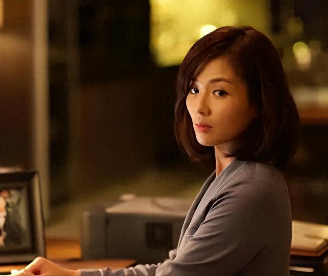 皱眉头、苦瓜脸、烂演技,却被捧成“老戏骨”,这8位该醒醒了