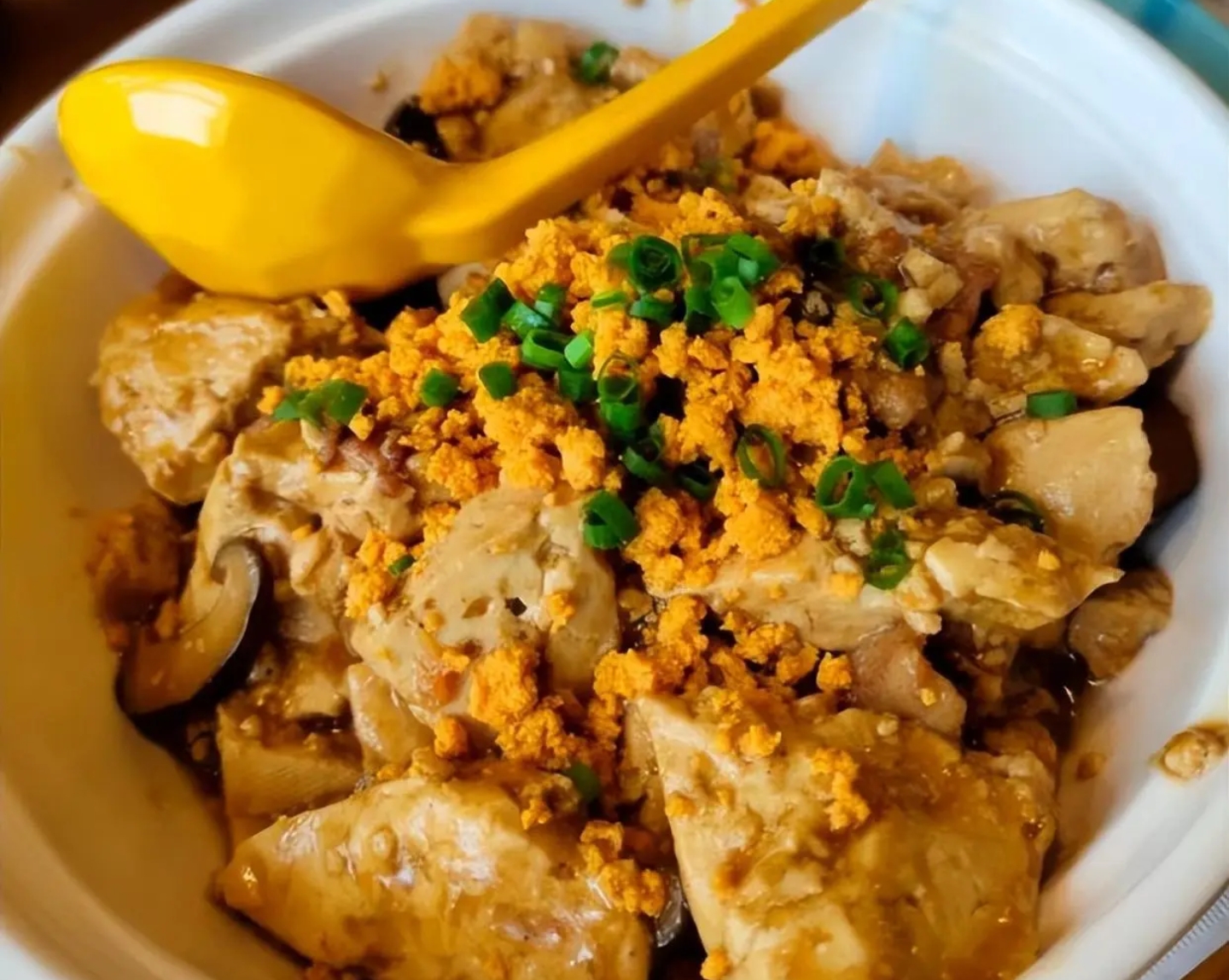 海胆|5个辽宁人来大连饭店吃海鲜,晒出菜单怀疑被宰,评论区却一边倒