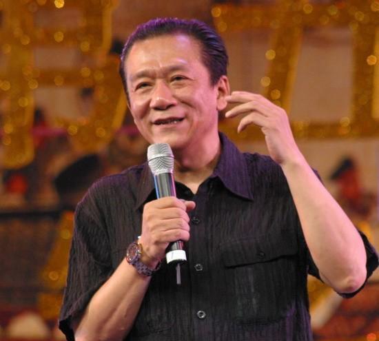 韦唯|60岁韦唯：家暴前夫已去世，和3个混血儿子住纽约豪宅，生活超幸福！