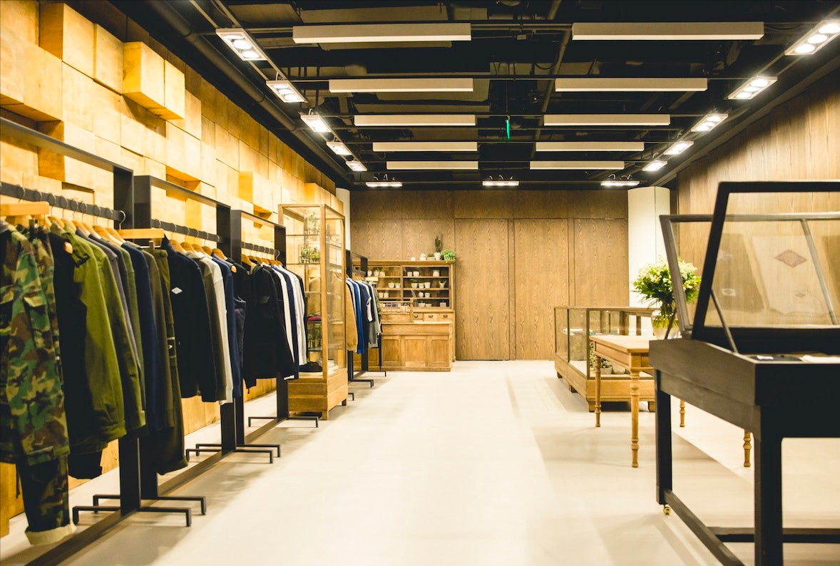 彭雅琦|港媒曝余文乐潮牌结业原因，质量差价格高是最大问题，顾客体验差