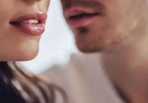 黄体酮|亲热时，有2个部位是禁吻区，为了男女双方的健康，不要轻易触碰