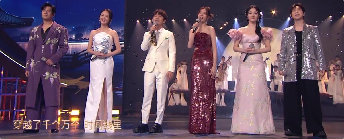 湖南台主持大洗牌：一哥地位不动摇，新人被力捧，三小花格局已定