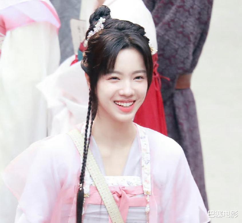 杨幂|嘉行传媒演员现状：捧不红、被辜负、没规划，整体前景不乐观