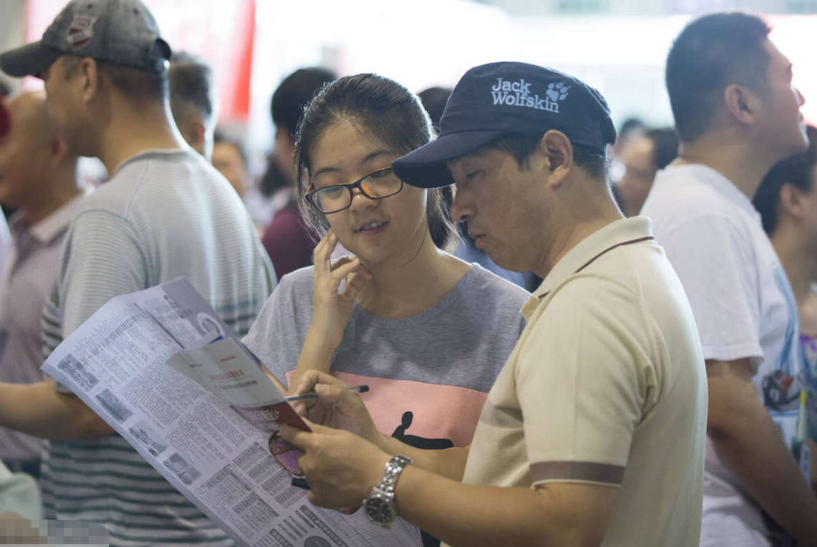 2023年高校投档线排名已出,部分名校“断档”明显,同济低至617