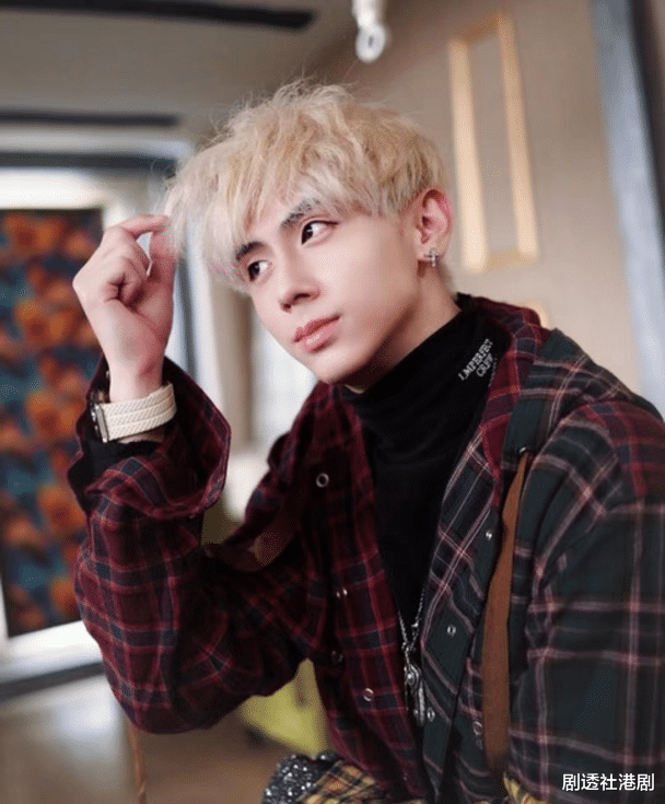 TVB男星“表白”张家辉,看着他就像看着自己喜欢的女孩一样