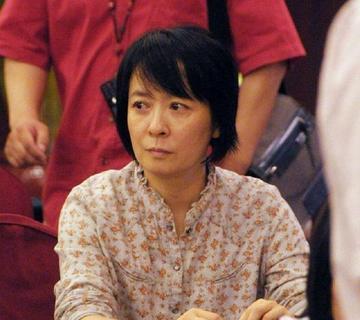 左小青：曾迷倒王志文，与陈道明传绯闻，和富豪离婚后如今怎样了