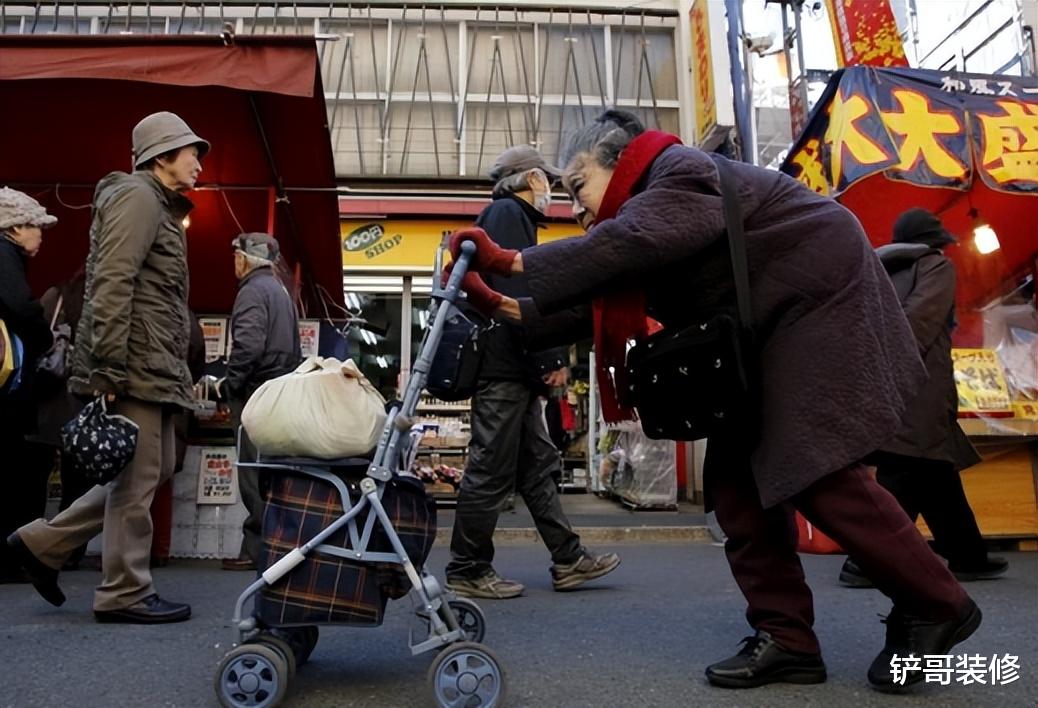 素素|退休后重返职场：日本老人能做到的，中国的老人为什么不行?