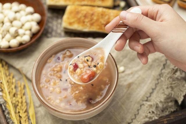 胃癌|早餐为什么不能喝粥？医生：不止是粥，这几类食物，也请嘴下留情
