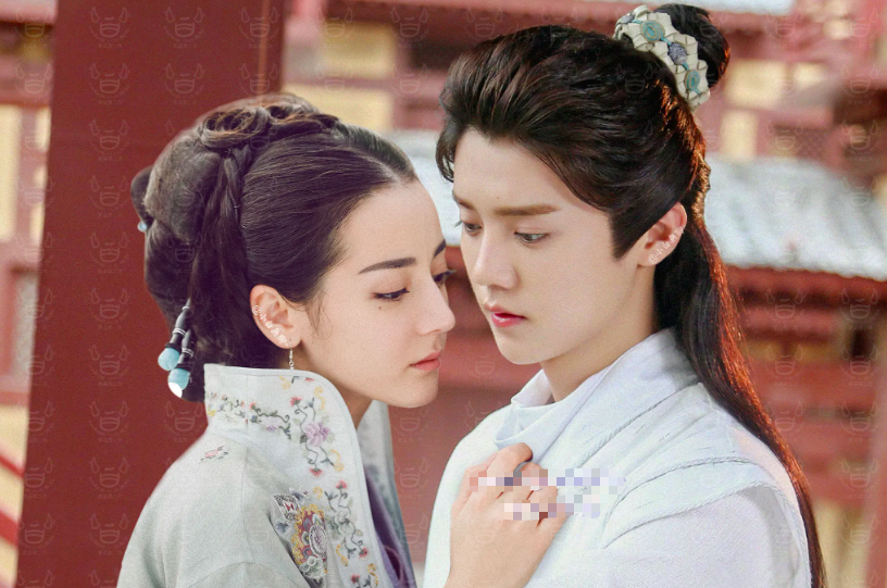 迪丽热巴|迪丽热巴正面回应怀孕风波:结不结婚,生不生孩子,都是个人的事!