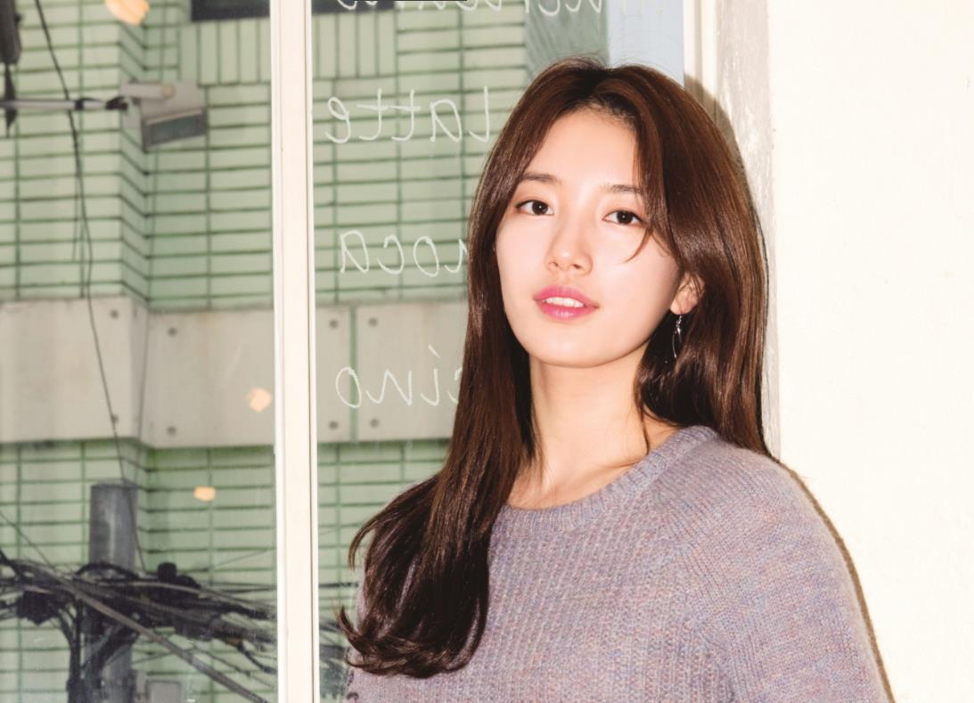 金星|金星曾嘲讽：某过气女歌手，穿500万礼服耍大牌，没红毯绝不下车