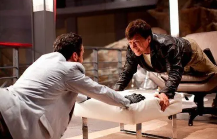 成龙:电影票房低于2000万我马上退休,找个无人岛旅游度假