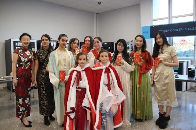 周深|【教育】“兔躍新程”——马赛2023春节联欢晚会顺利举行