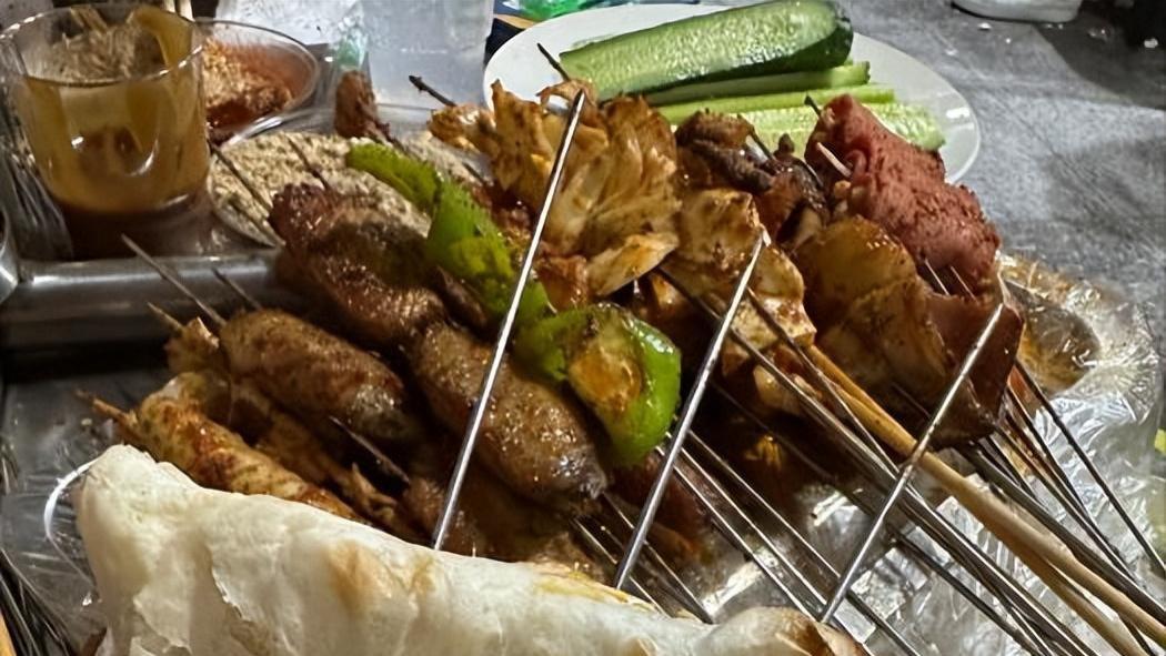 淄博|6个河北人驱车5h来淄博，在小巷点了一堆肉，结账时确认3遍不敢信