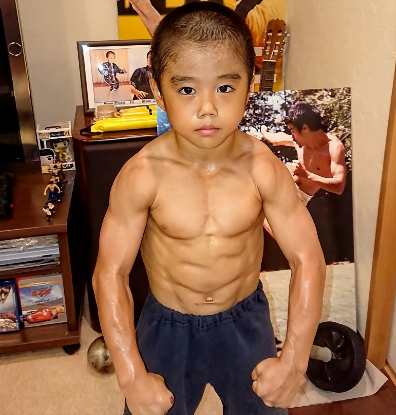 健身|嘴哥暴怒:初中生练肌肉干嘛?网友:确实该给一肘子,学习更重要