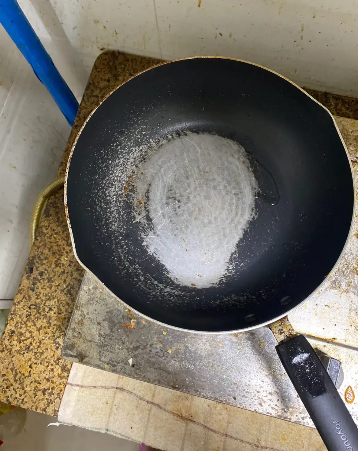 不粘锅|若再买炒锅,我发誓决不买的“10种锅具”,不是挑剔而是真难用