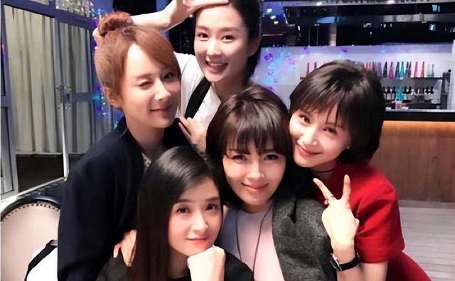 杨紫一场生日宴会，把娱乐圈的“人情冷暖”体现得淋漓尽致