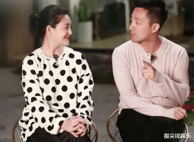 汪小菲受伤原因曝光，直播心不在焉引担忧，张兰称真相可怕不能说