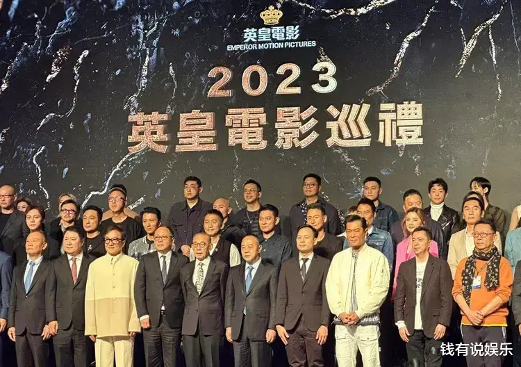 谢霆锋|谢霆锋一日官宣三部新片,同框张学友面带微笑,脚踩厚底鞋抢镜