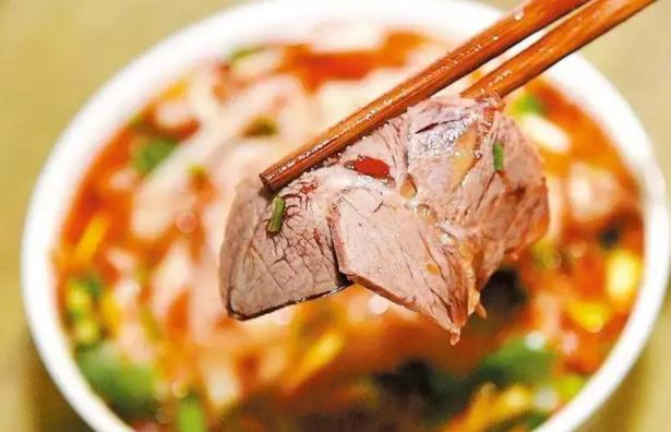 |被誉为中国“汤城”的古都，牛肉汤6元一碗，节奏缓慢适合养老
