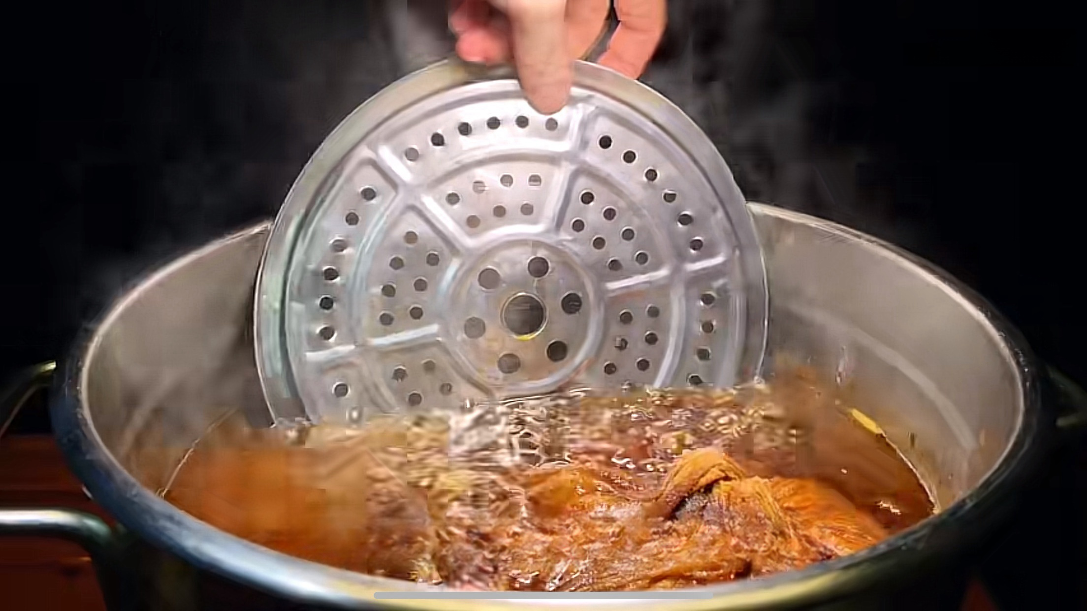 猪脚|惊爆!大厨袁海林公开年入千万卤猪脚的配方做法,气的同行拍大腿