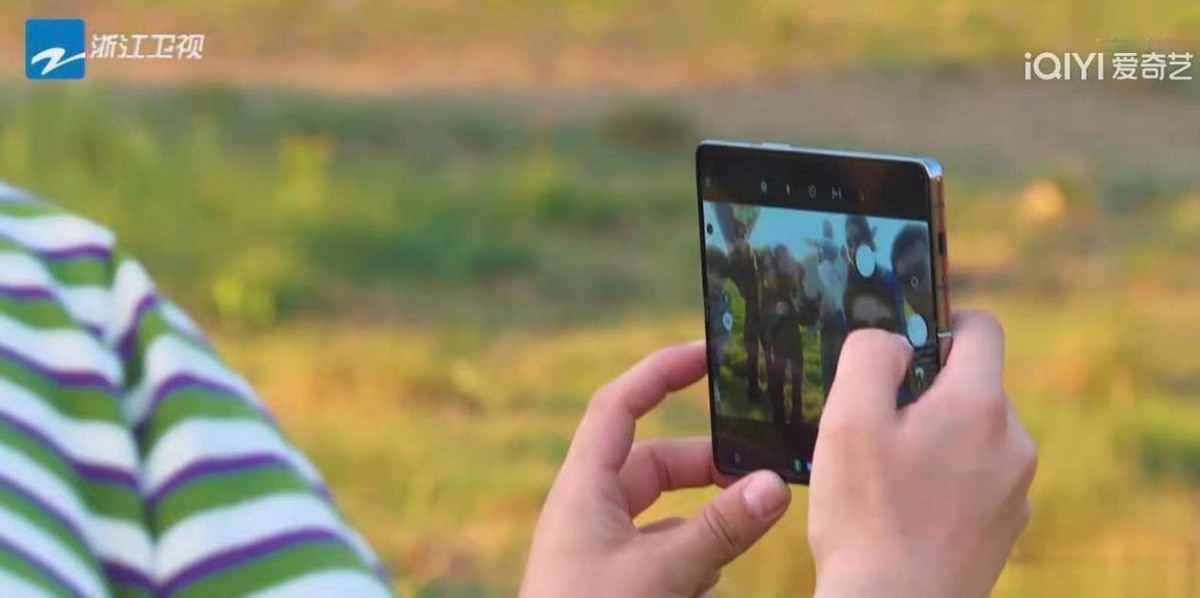 奔跑吧兄弟|《奔跑吧·共同富裕篇》收官 三星Galaxy Z Fold4成跑男团新宠