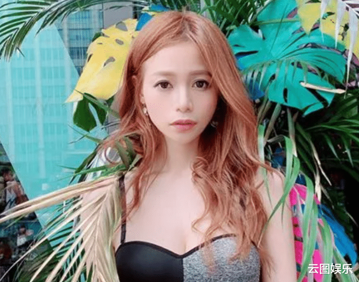 胡歌|38岁女星要求签出轨赔偿协议，却被男友砍价！怀孕后迟迟未登记