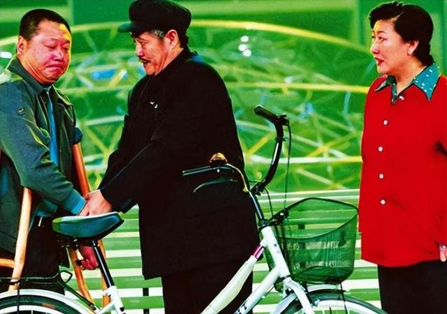 艺术家何庆魁：75岁高龄被儿子爆料，他嫖不动了，每月1万就够花