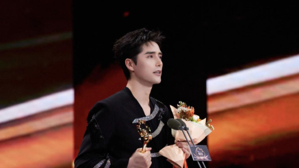 微博之夜送礼最走心的十位明星，满满的心意和创意，难怪他们能红