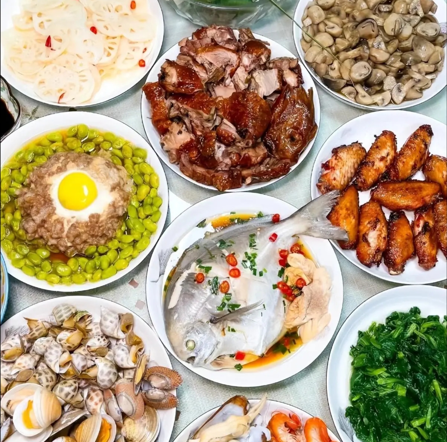 上海市|上海女子晒一家六口晚餐，每月伙食费过万，网友一看饭菜坐不住