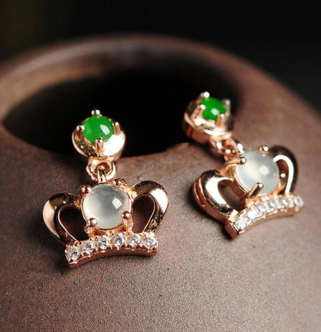 翡翠|翡翠皇冠，带上一枚翡翠冕戒，做自己的女王！