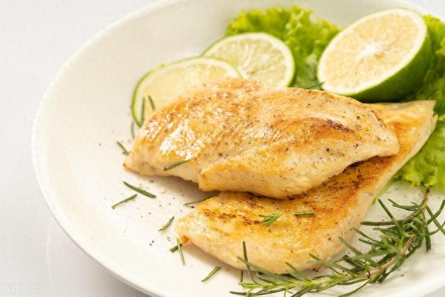 医生直言：长期不吃晚餐的人，除了变瘦，或还能改善这4个问题