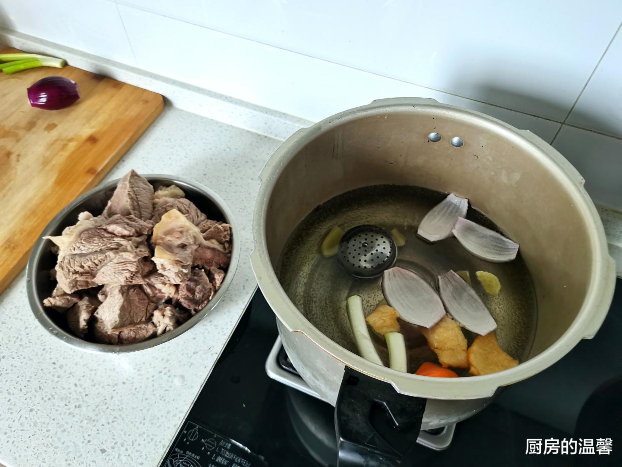 牛肉|周末午餐只有一盆菜，家人却吃香了，营养健康美味