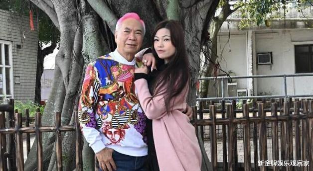 李龙基|72岁TVB男星迎娶小36岁女友，7套房产给娇妻不给孩子，真爱没跑了