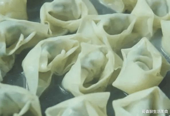 萝卜|入伏前后,遇见这菜别手软,比萝卜营养,比鸡毛菜脆嫩,老少皆宜,别不懂吃!